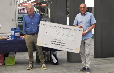 Rotarier Peter Pfiffner und Rotarier Rolf Schären vom RC Zürich - Limmattal